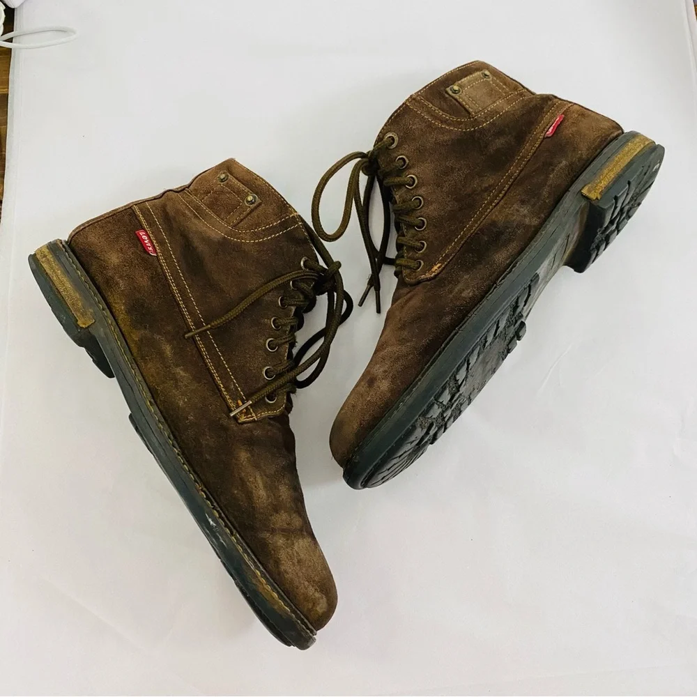Levis step up